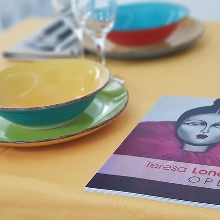 Il Museo Di Teresa Piazza Del Teatro Centrale アグリジェント エクステリア 写真