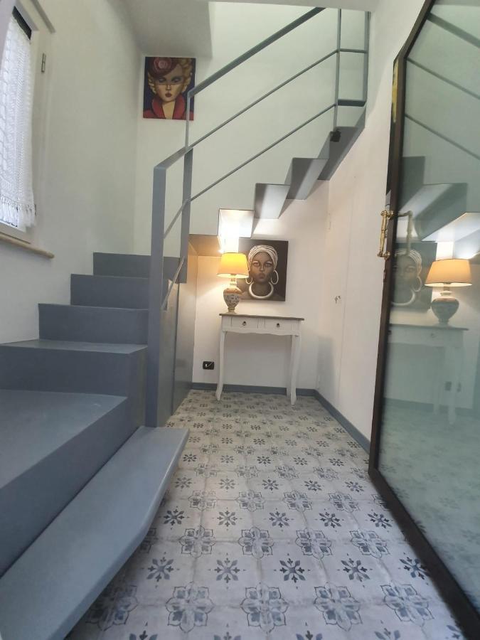 Il Museo Di Teresa Piazza Del Teatro Centrale アグリジェント エクステリア 写真