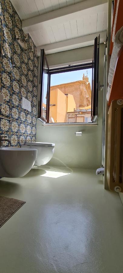 Il Museo Di Teresa Piazza Del Teatro Centrale アグリジェント エクステリア 写真