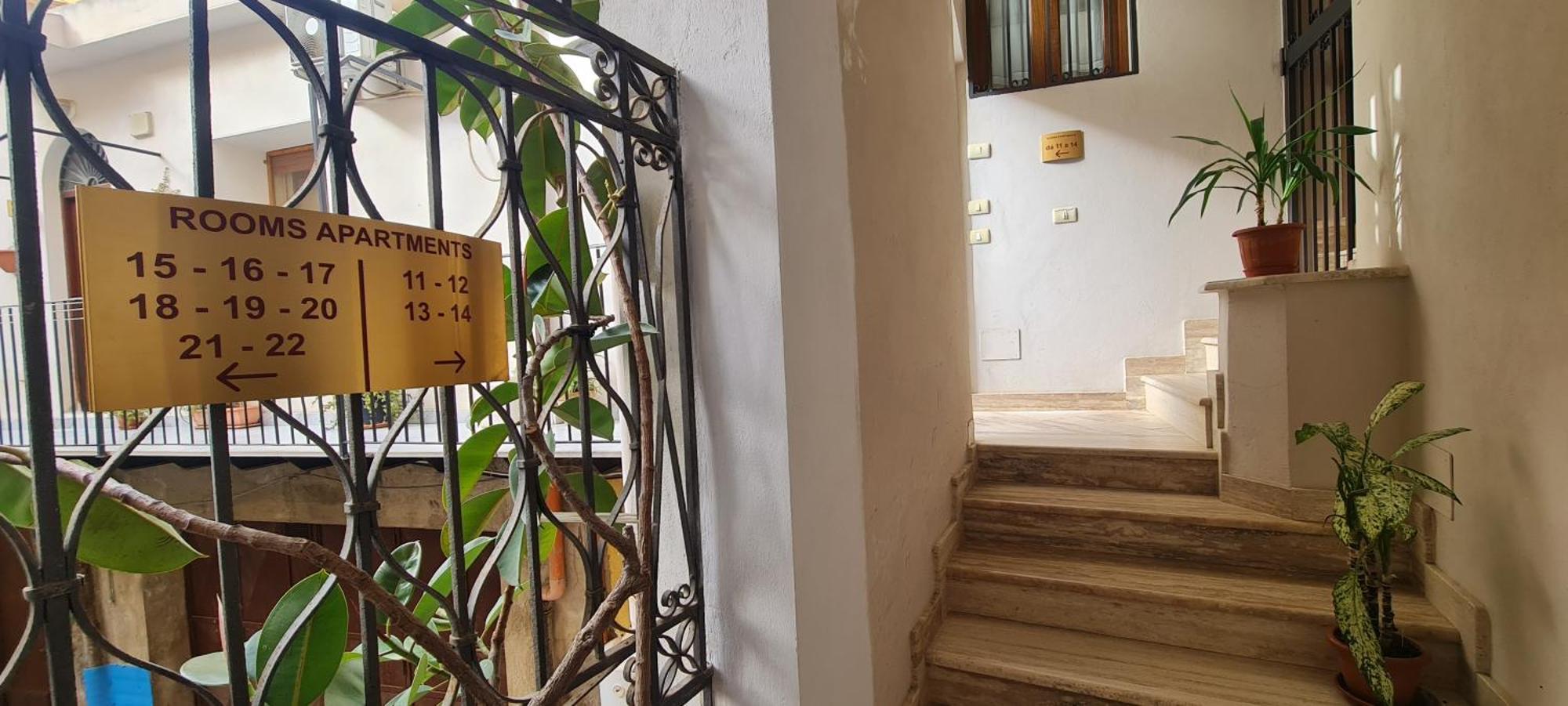 Il Museo Di Teresa Piazza Del Teatro Centrale アグリジェント エクステリア 写真